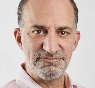Photo Image of Jonathan Knee