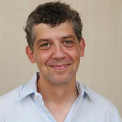 Photo Image of Wojciech Kopczuk