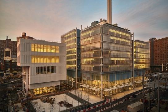 Calumbia Business School. Photo Credit: Frank Oudeman.