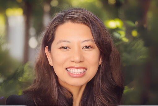 Angie Lee headshot